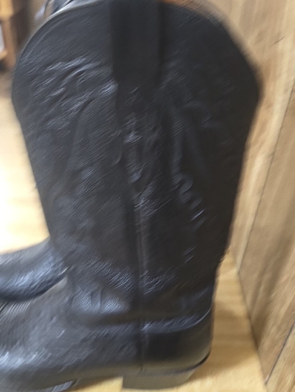 10 1/2  2E Lucchese Black Smooth Ostrich Cowboy Boots - Embroidered Shaft - Picture 8 of 15